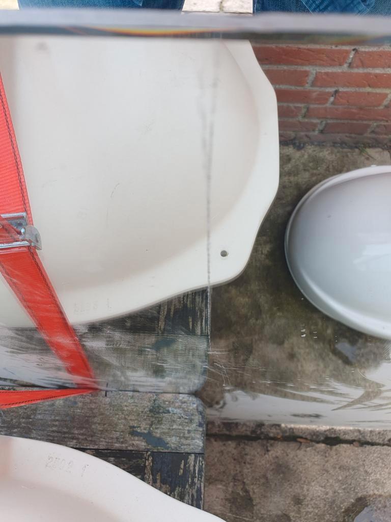 Gratis grote badkamer spiegel.