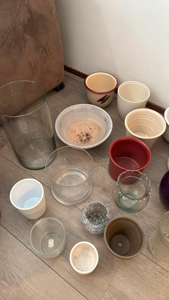 GRATIS OPHALEN: bloempotten, vazen, kaarsenhouders