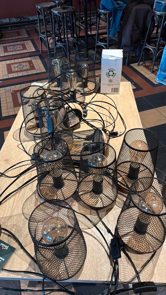 13 leuke lampjes op 230V