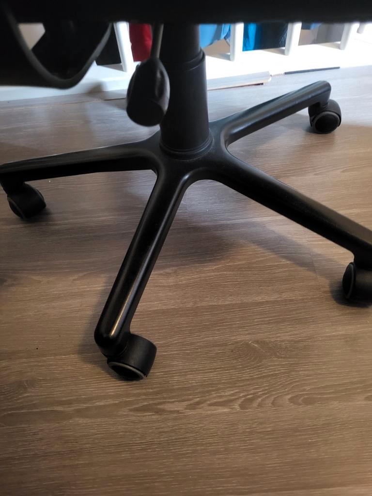 Gratis bureaustoel - wie o wie?