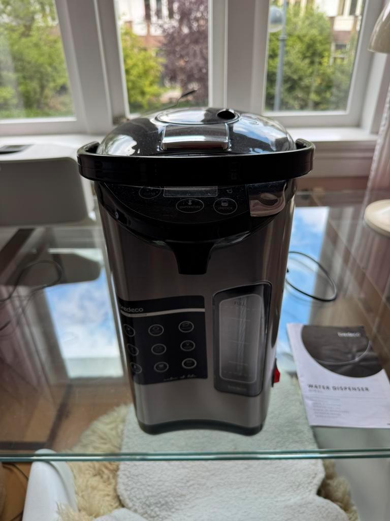 Waterkoker/dispenser gratis