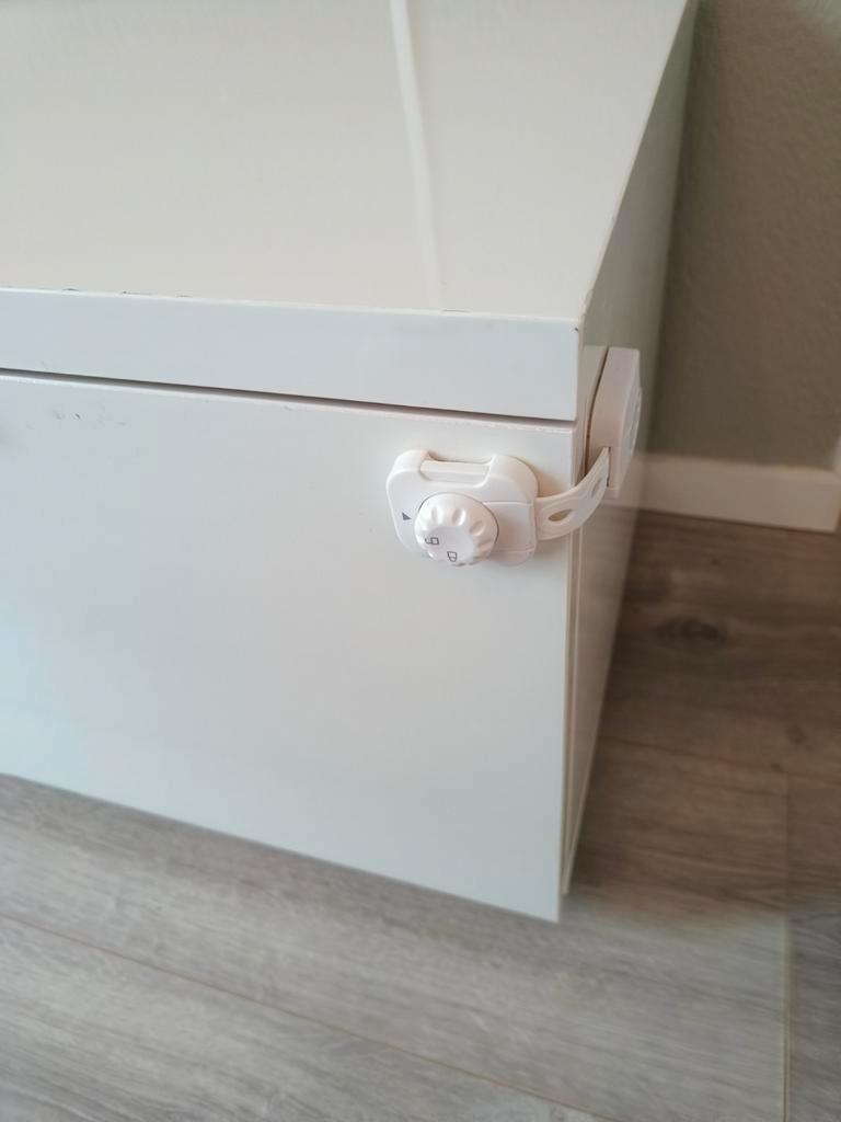 Tv kast ikea plus kindersloten