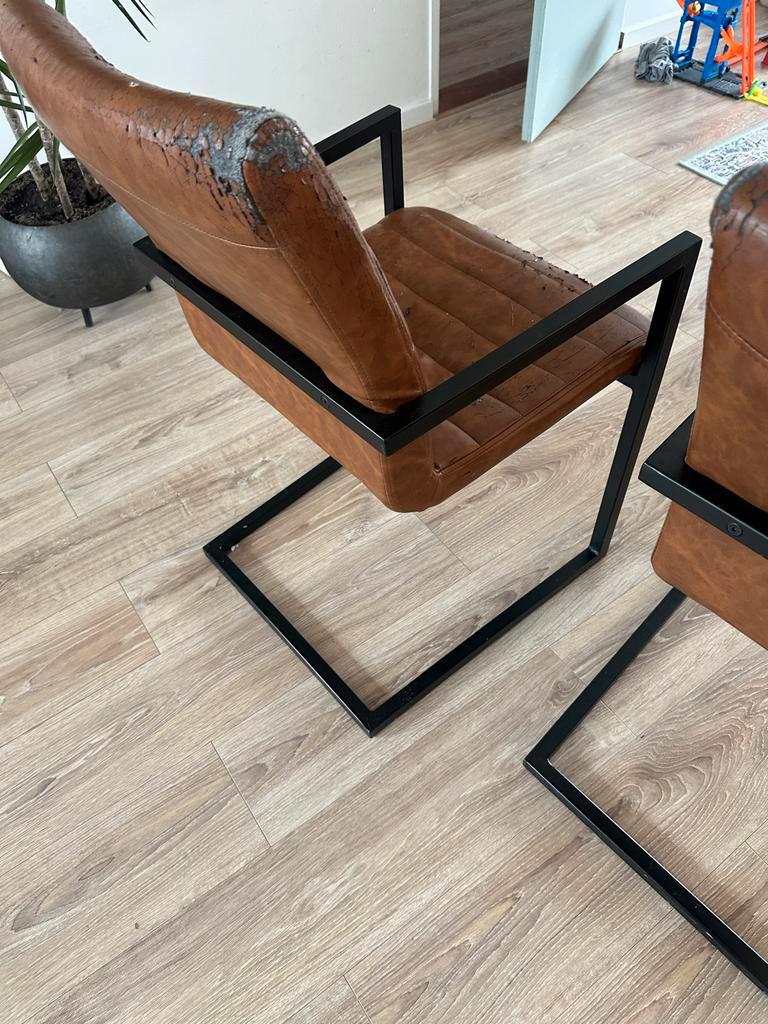 Gratis - 2x Stevig ijzeren frame – ideale basis eigen prject