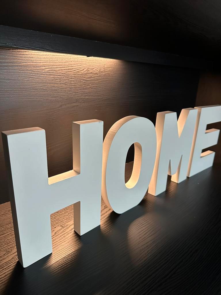 Home letters decoratie