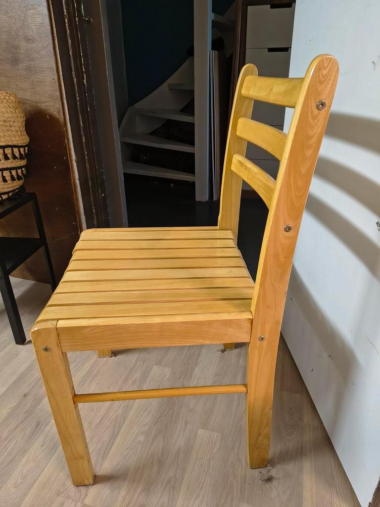 Houten Ikea stoelen (4stuks)