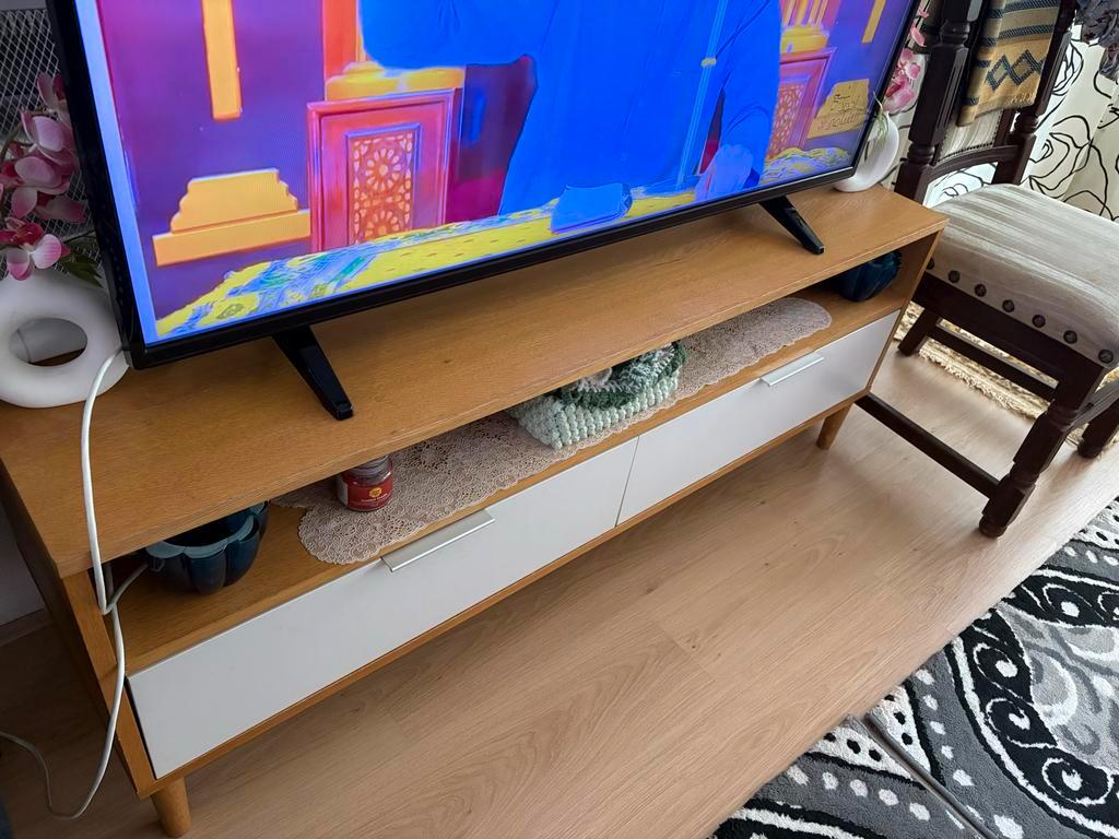 Gratis TV meubel af te halen