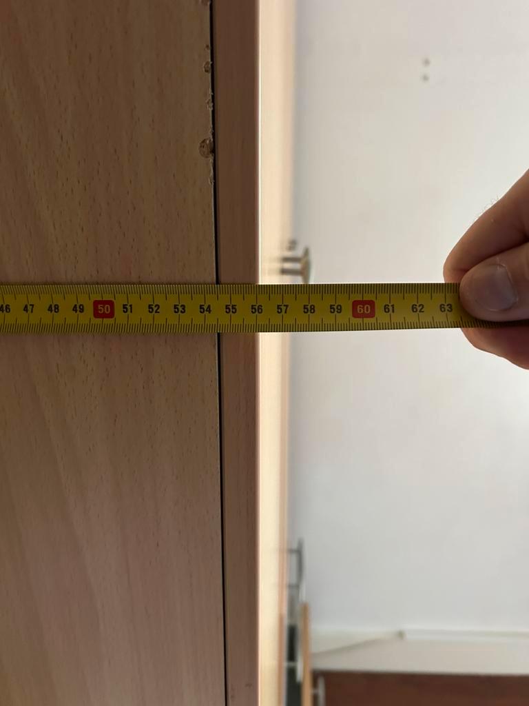 GRATIS kledingkast mits u de boekenkast koopt