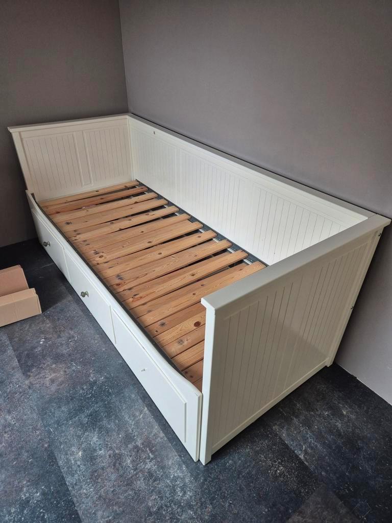 Ikea Logeerbed 80x200 Uitschuifbaar + Lades - Gratis!