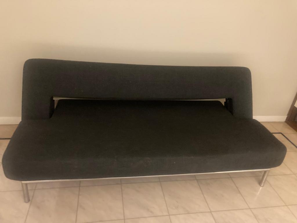 Grijze slaapbank GRATIS ophalen in Noordwijk