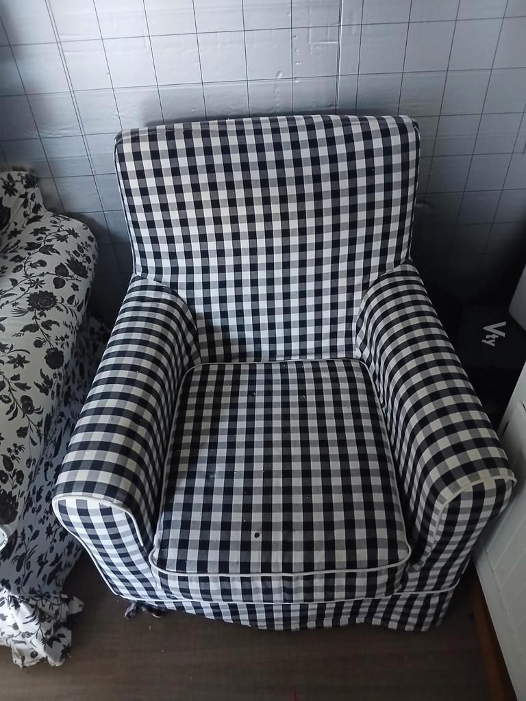 Gezellige fauteuil met ruitpatroon