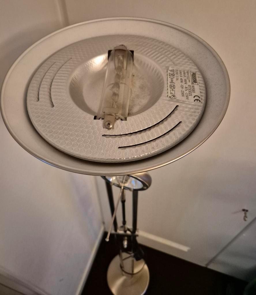 Uplighter lamp met leeslamp en dimfunctie